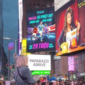 Billboard Rik88: Sáng tạo quảng cáo hay ranh giới nhạy cảm giữa giải trí và cá cược? 1 4. Billboard tai My vi Timesquare Manhattan New York